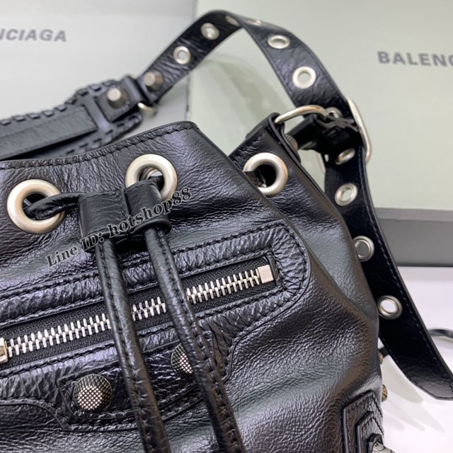 Balenciaga專櫃爆款黑色小號肩背包 巴黎世家city水桶包新款機車水桶包 fyj2028